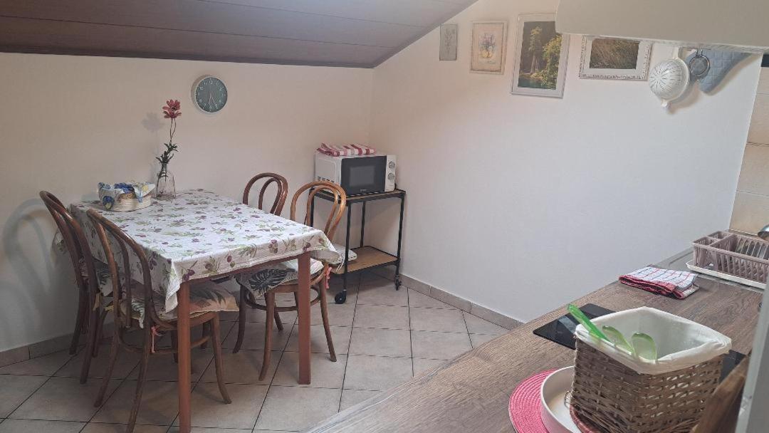 Apartmani Donna Porec Esterno foto